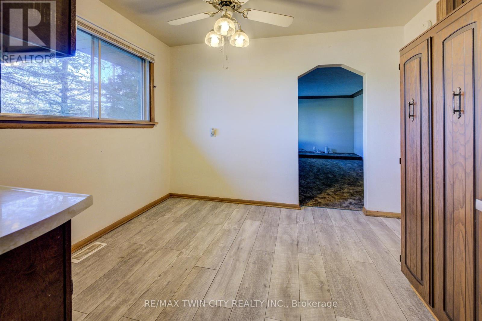 252 Windham Road 13, Norfolk, Ontario  N4B 2W5 - Photo 13 - X12390933