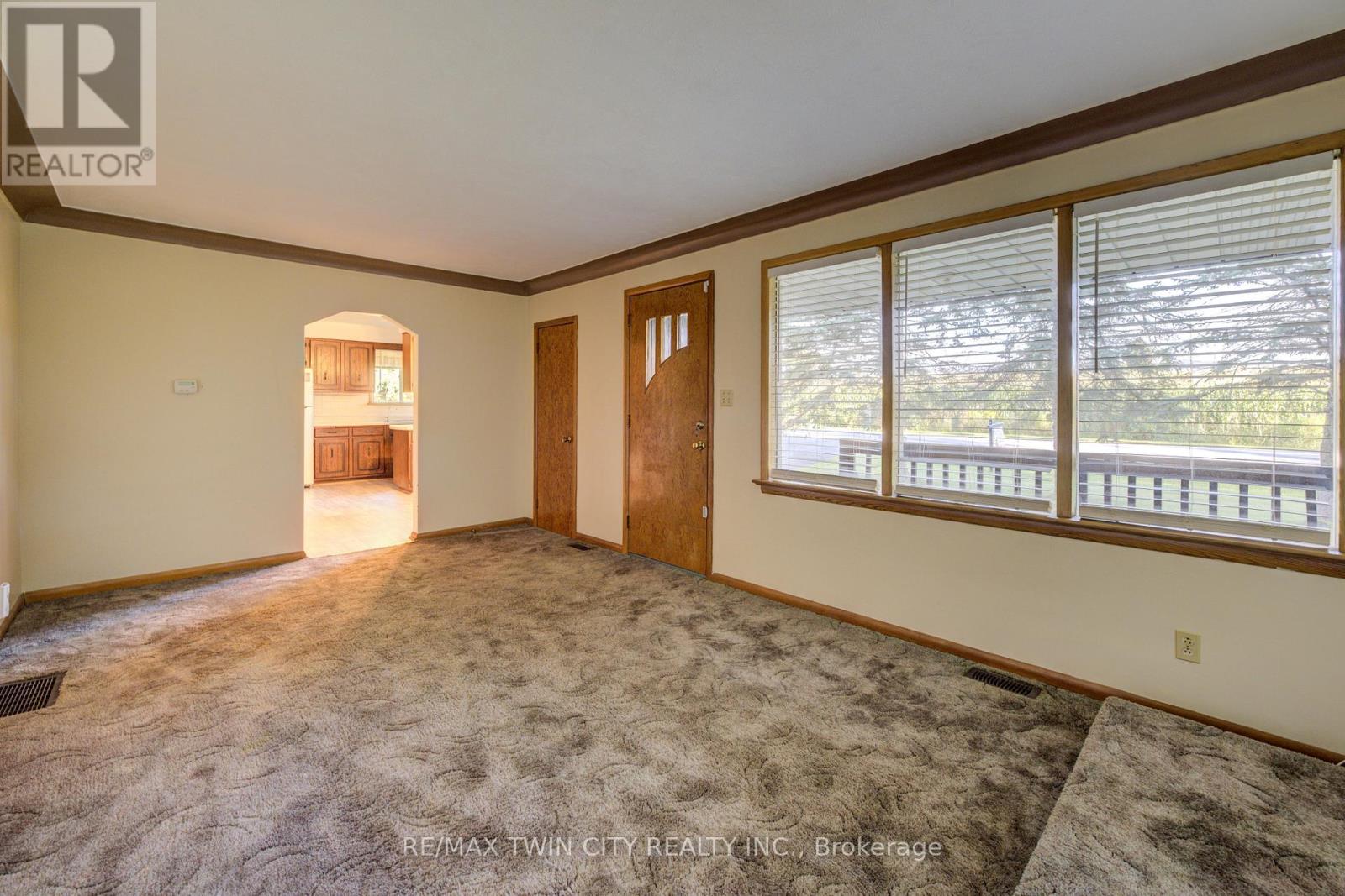 252 Windham Road 13, Norfolk, Ontario  N4B 2W5 - Photo 8 - X12390933