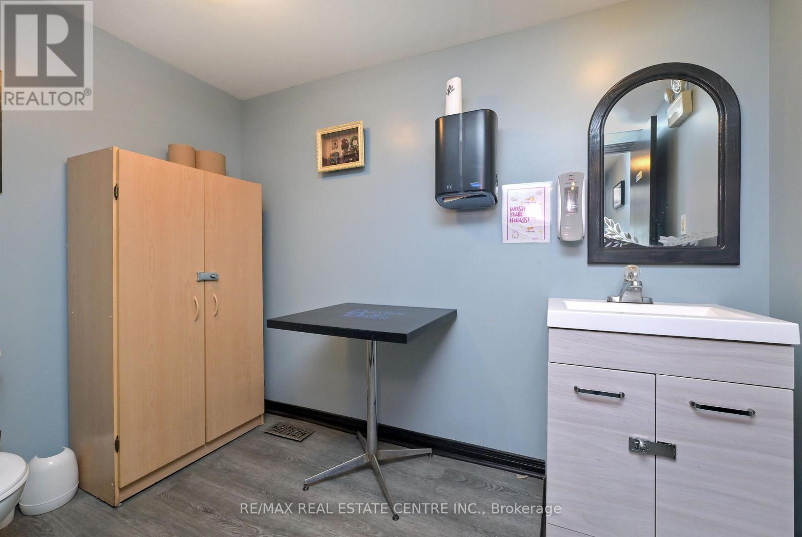 47 Main Street, East Luther Grand Valley, Ontario  L9W 5S8 - Photo 13 - X12391000