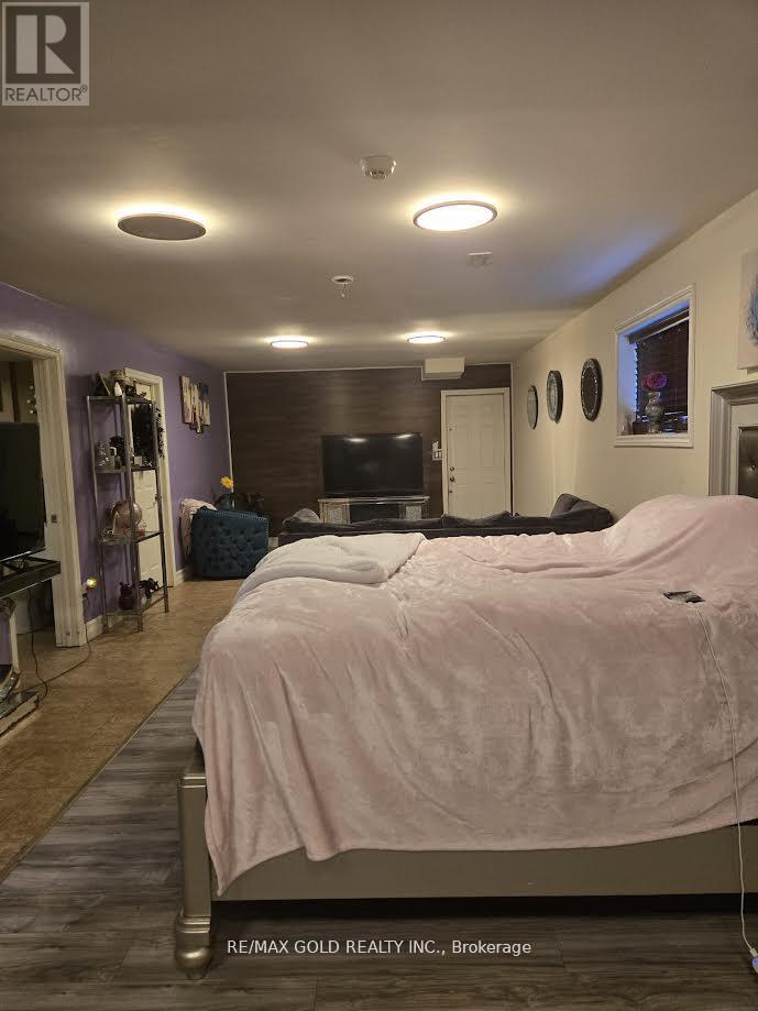 975 Albert Road, Windsor, Ontario  N8Y 3P1 - Photo 8 - X12391031