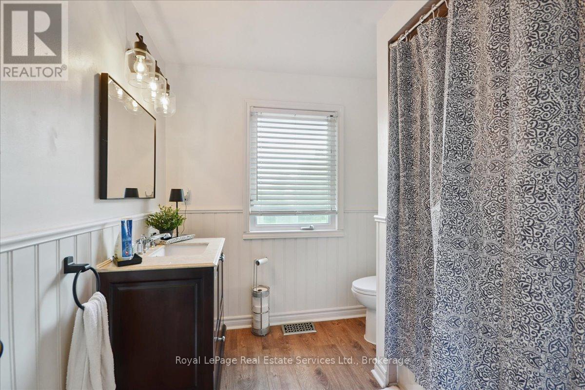 2248 Maclennan Drive, Oakville, Ontario  L6H 5K1 - Photo 20 - W12386906