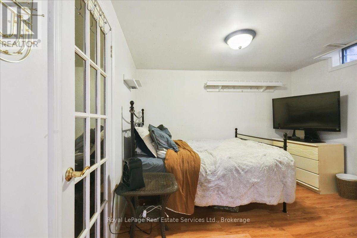 2248 Maclennan Drive, Oakville, Ontario  L6H 5K1 - Photo 22 - W12386906