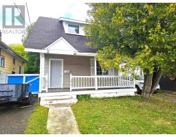 104 London ST