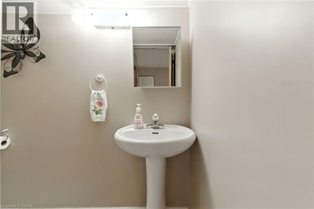 33 Bernard Street, Hamilton, Ontario  L8H 6C8 - Photo 33 - 40766618
