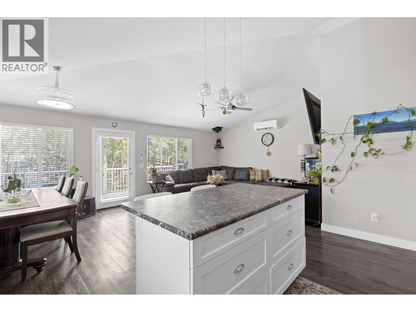 690 Muir Road, Kelowna, British Columbia  V1Z 3W2 - Photo 10 - 10358304