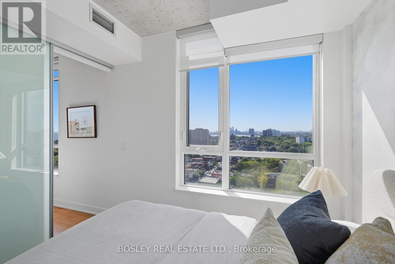 1808 - 20 Minowan Miikan Lane, Toronto, Ontario  M6J 0E5 - Photo 17 - C12391069