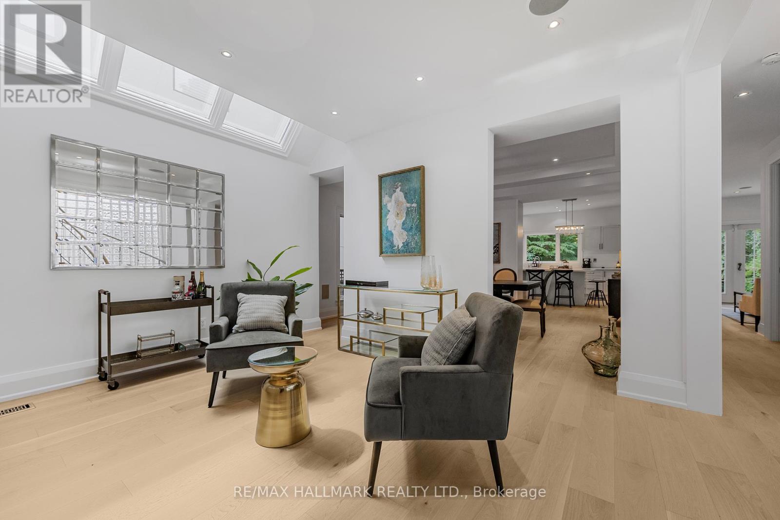 488 Brookdale Avenue, Toronto, Ontario  M5M 1R7 - Photo 10 - C12391083
