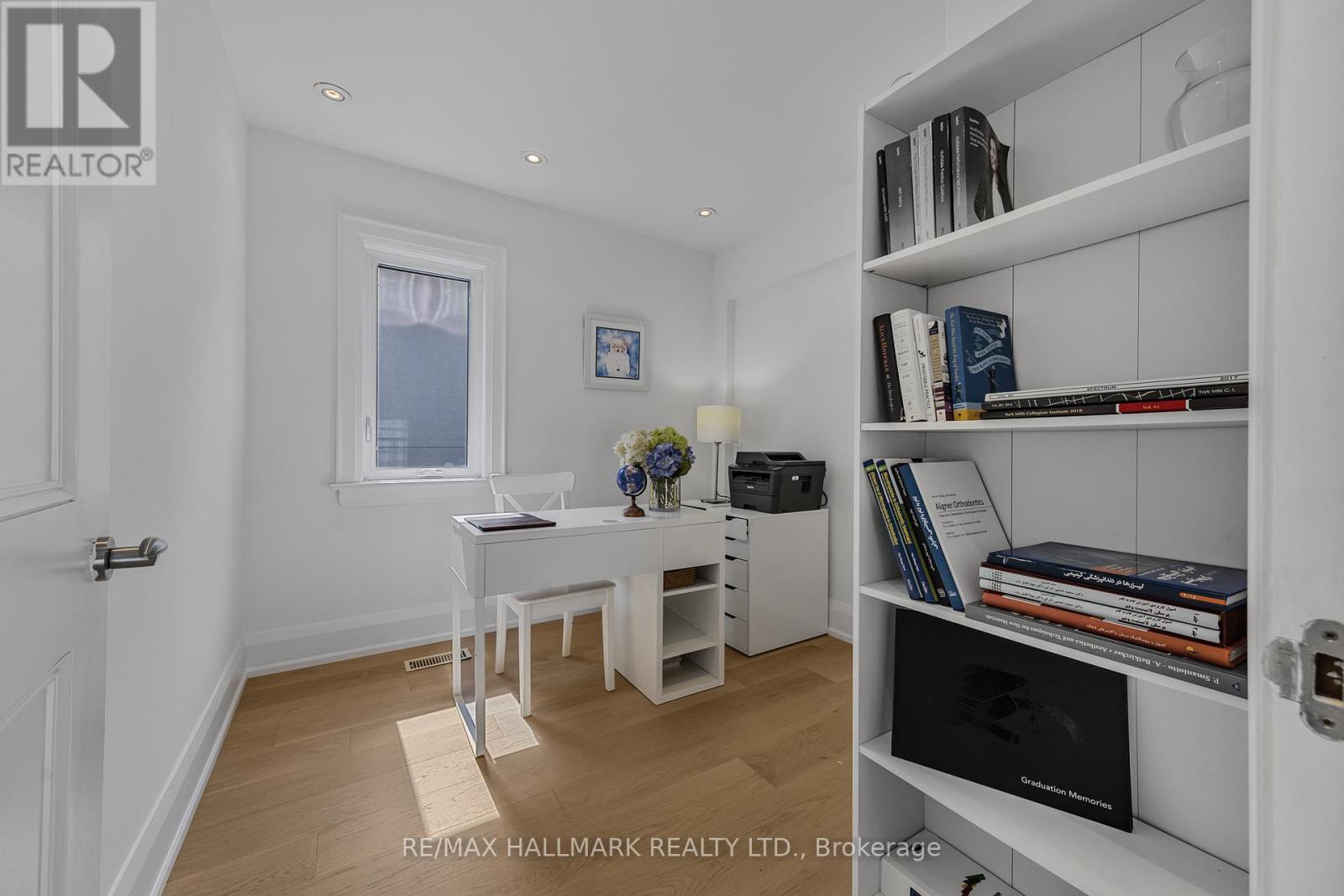 488 Brookdale Avenue, Toronto, Ontario  M5M 1R7 - Photo 27 - C12391083