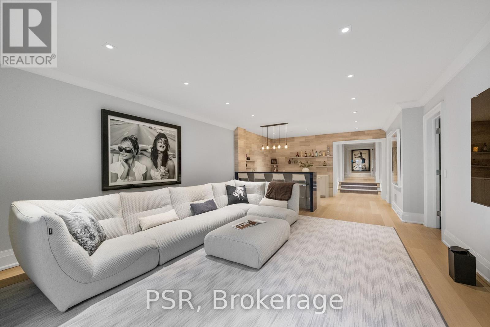 221 Dunvegan Road, Toronto, Ontario  M5P 2P3 - Photo 19 - C12391173