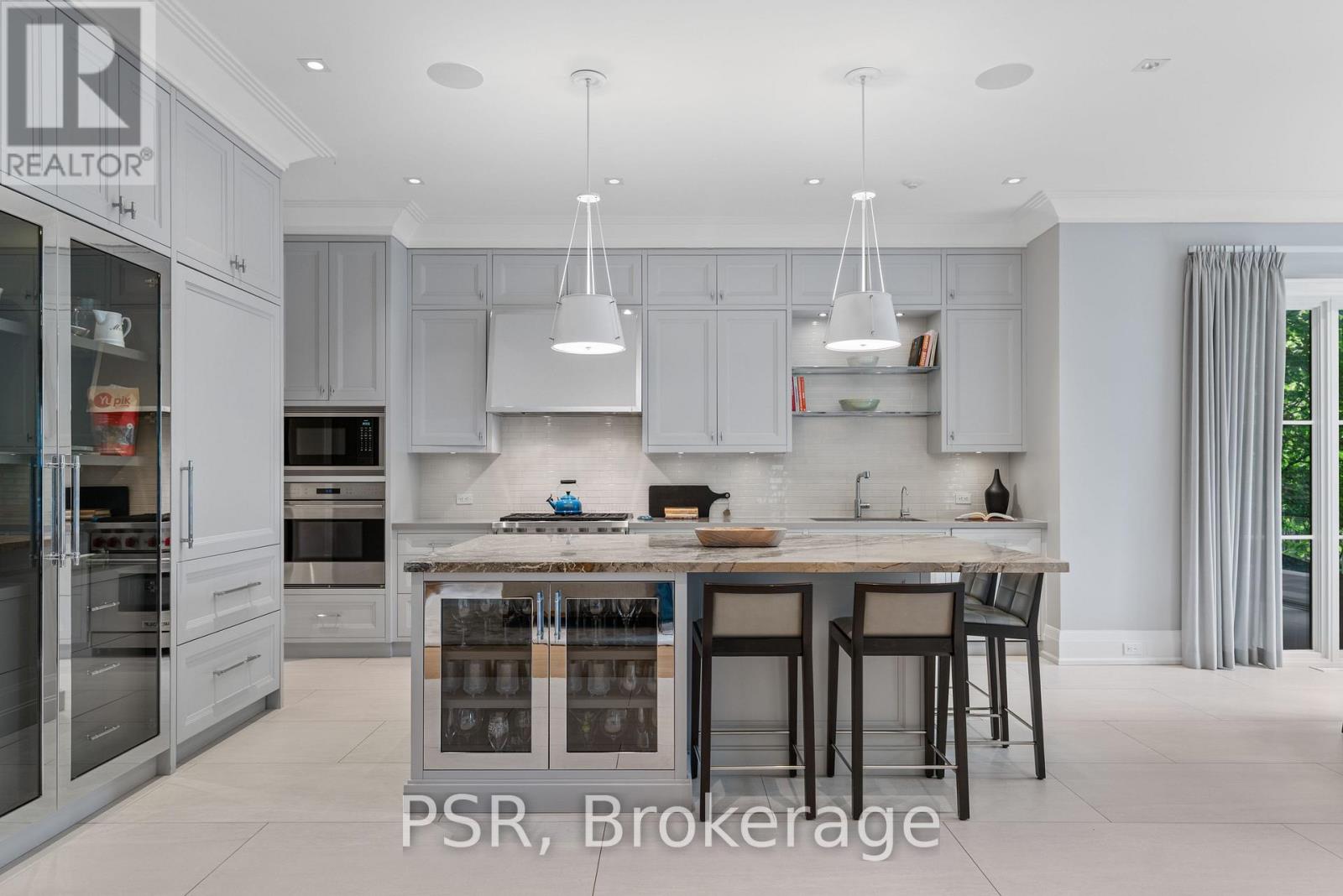 221 Dunvegan Road, Toronto, Ontario  M5P 2P3 - Photo 6 - C12391173