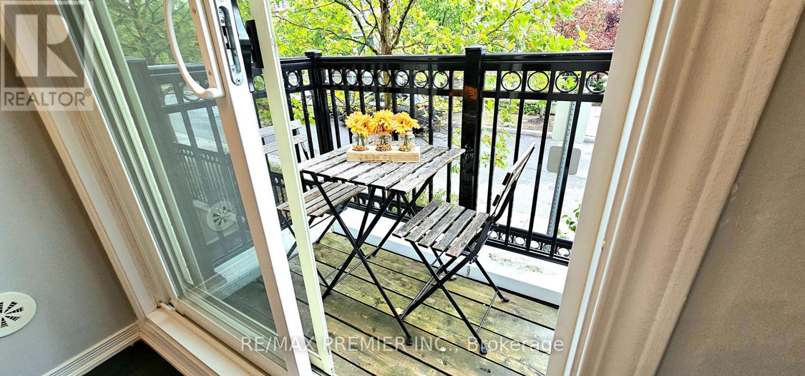 272 - 19 Coneflower Crescent, Toronto, Ontario  M2R 0A4 - Photo 27 - C12391189