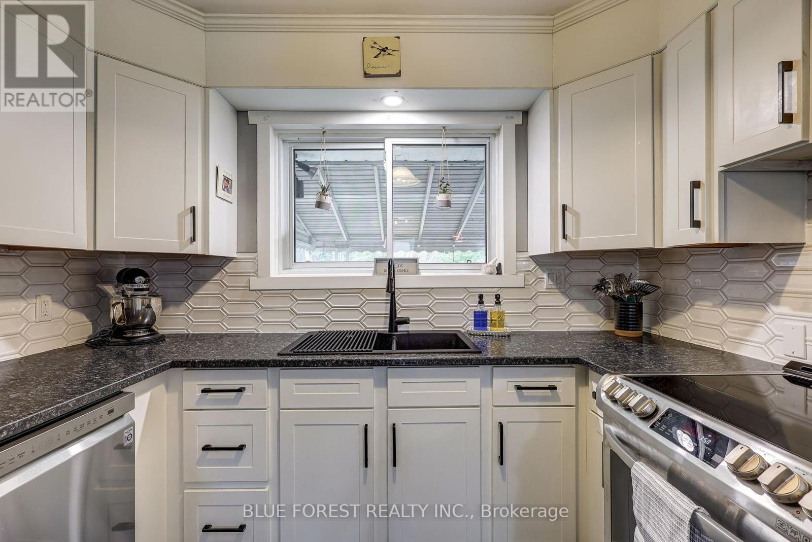 199 Burlington Street, London South, Ontario  N5Z 3V9 - Photo 23 - X12391249