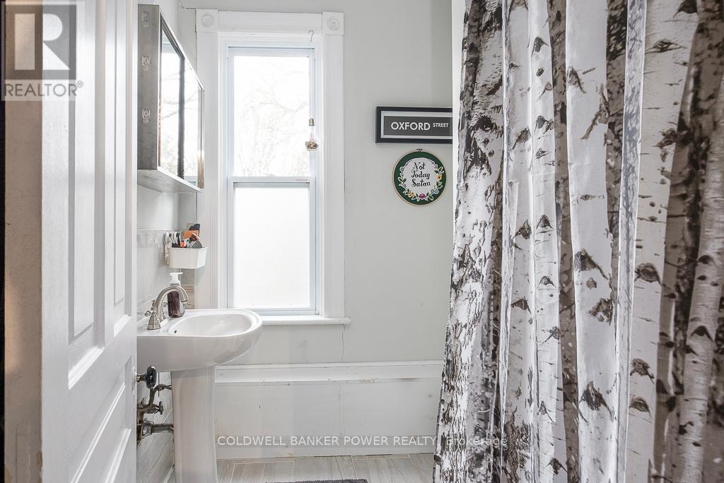 482 Princess Avenue, London East, Ontario  N6B 2B6 - Photo 34 - X12391287
