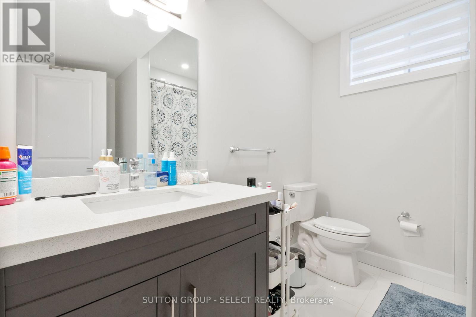 Lower - 2269 Southport Crescent, London South, Ontario  N6M 0H9 - Photo 10 - X12391305