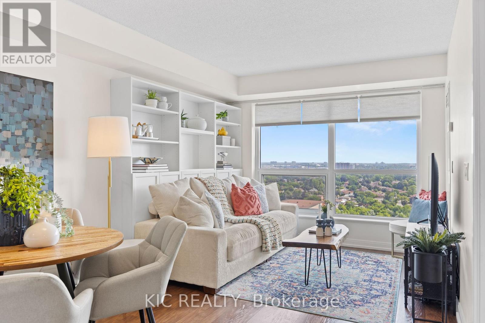 2312 - 181 Village Green Square, Toronto (Agincourt South-Malvern West), Ontario  M1S 0K6 - Photo 1 - E12391148