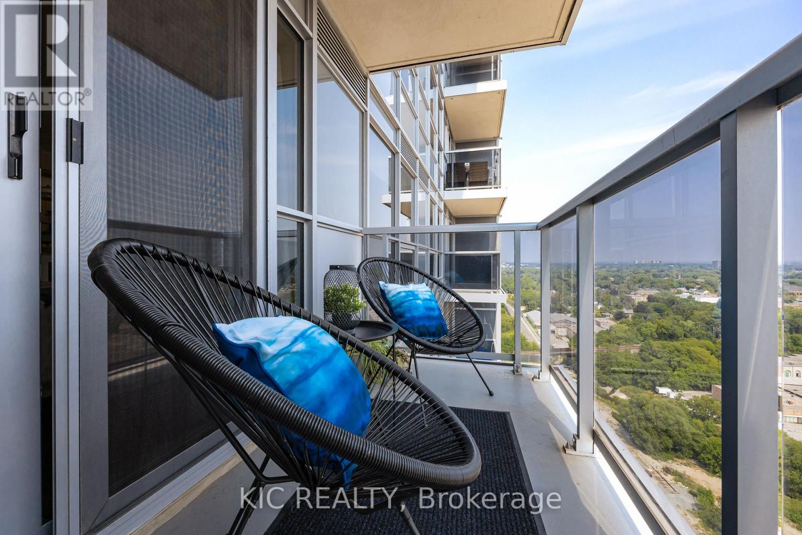 2312 - 181 Village Green Square, Toronto (Agincourt South-Malvern West), Ontario  M1S 0K6 - Photo 12 - E12391148