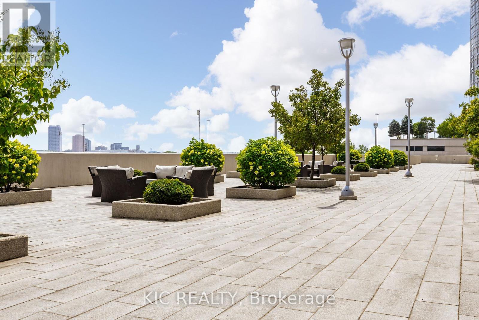 2312 - 181 Village Green Square, Toronto (Agincourt South-Malvern West), Ontario  M1S 0K6 - Photo 14 - E12391148