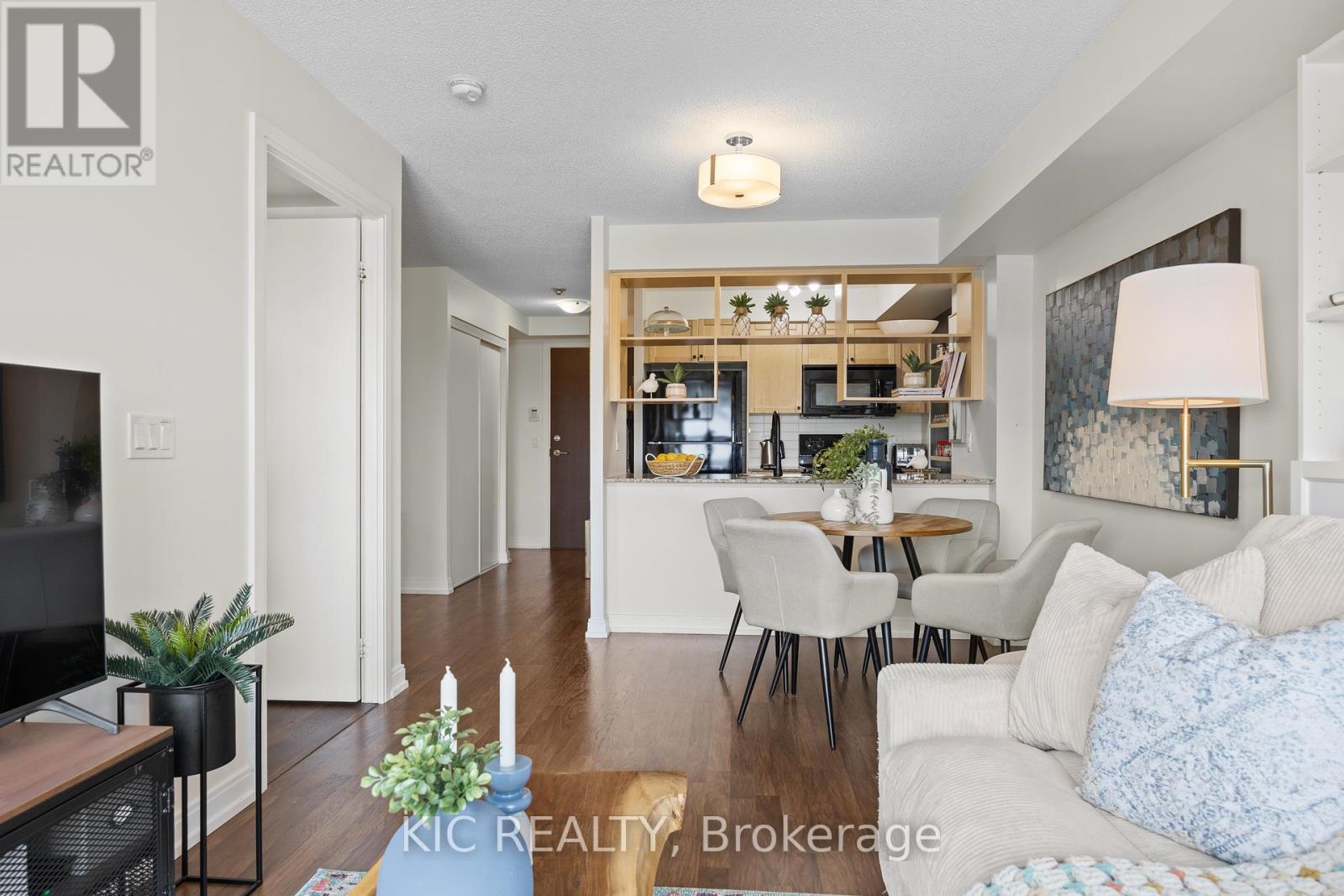 2312 - 181 Village Green Square, Toronto (Agincourt South-Malvern West), Ontario  M1S 0K6 - Photo 7 - E12391148