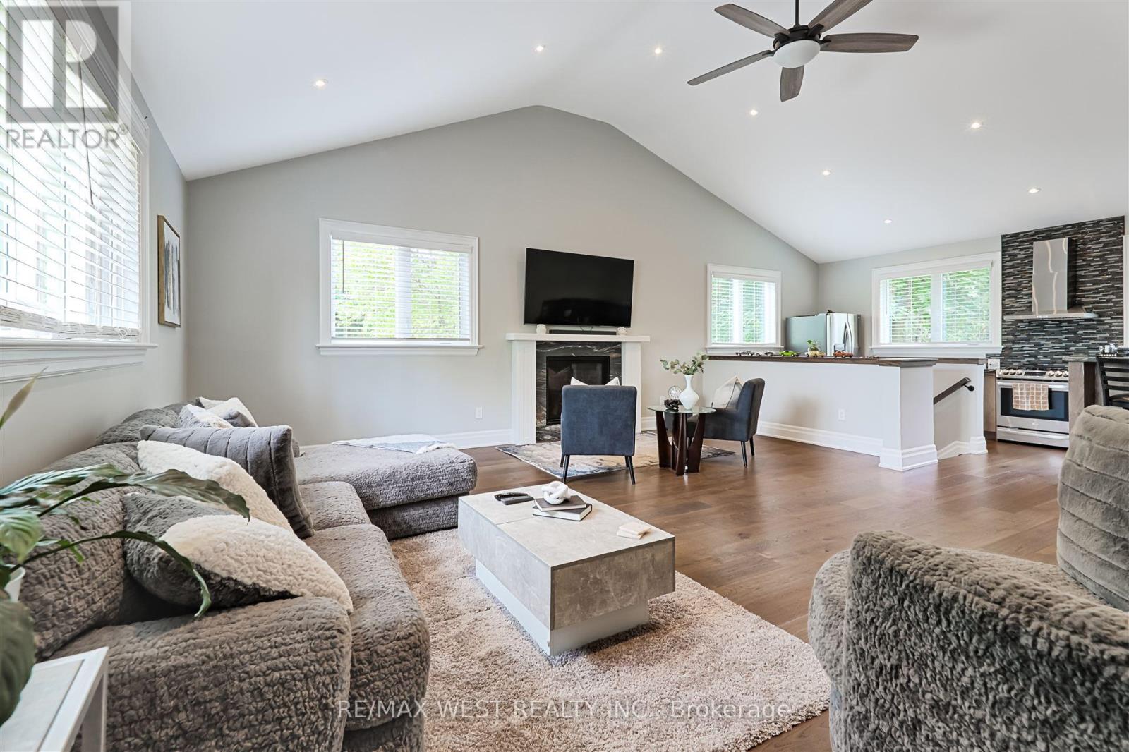18 Windy Ridge Drive, Toronto (Scarborough Village), Ontario  M1M 1H5 - Photo 21 - E12391164