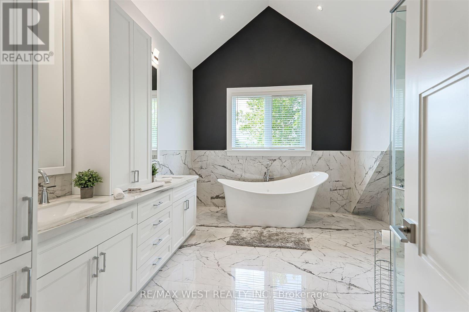 18 Windy Ridge Drive, Toronto (Scarborough Village), Ontario  M1M 1H5 - Photo 32 - E12391164