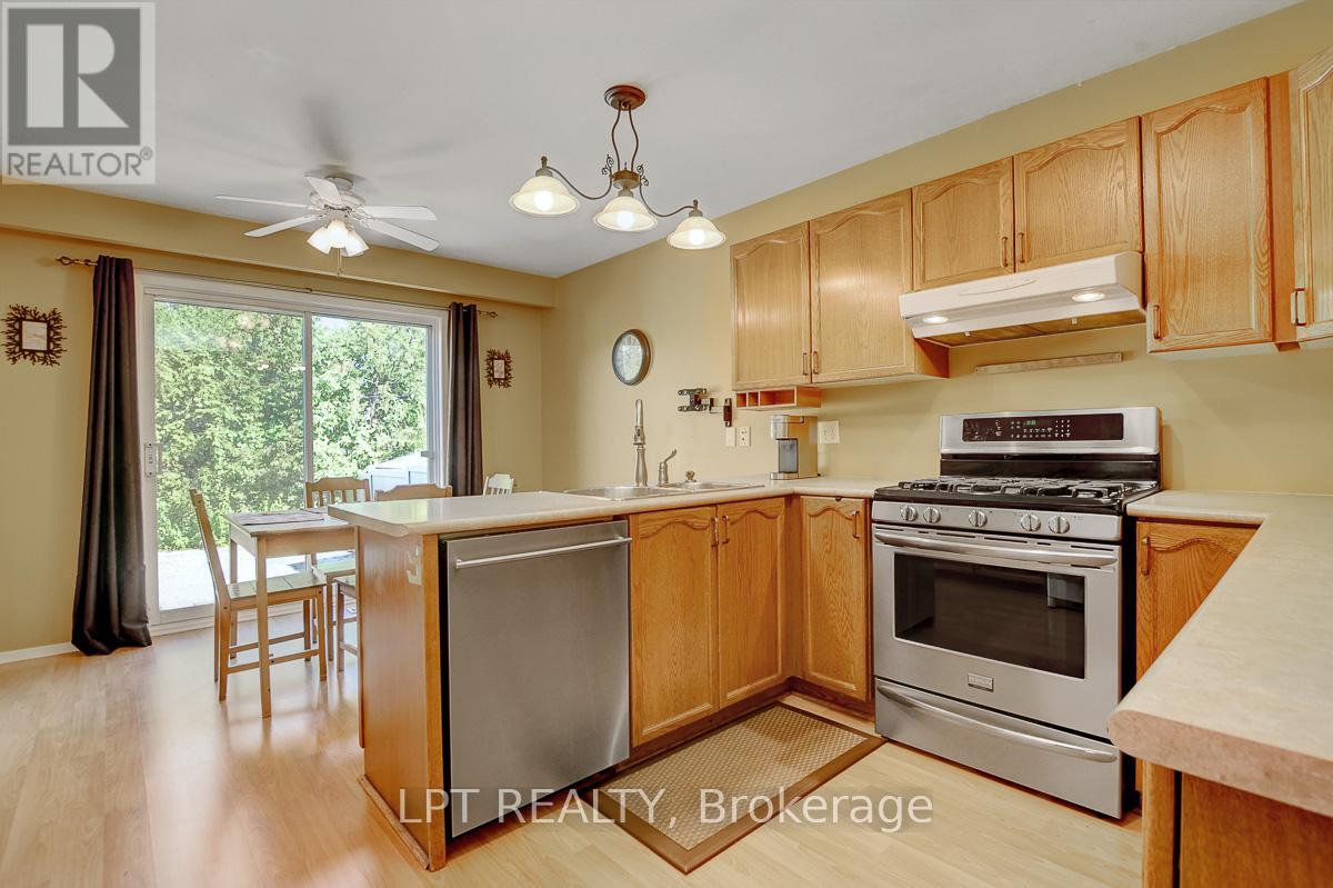 611 Tourelle Drive, Ottawa, Ontario  K4A 3H5 - Photo 11 - X12391247