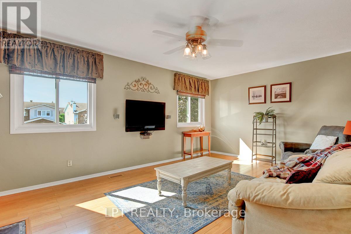 611 Tourelle Drive, Ottawa, Ontario  K4A 3H5 - Photo 17 - X12391247