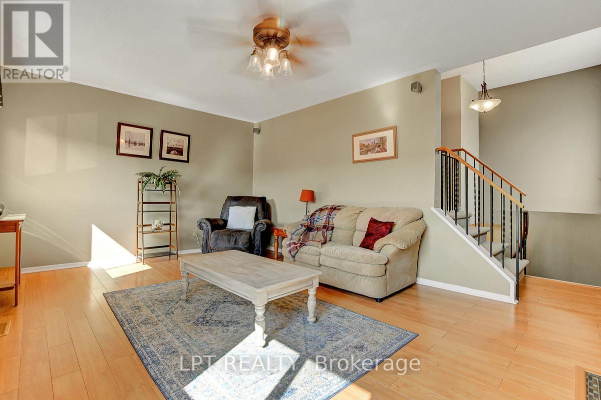 611 Tourelle Drive, Ottawa, Ontario  K4A 3H5 - Photo 18 - X12391247