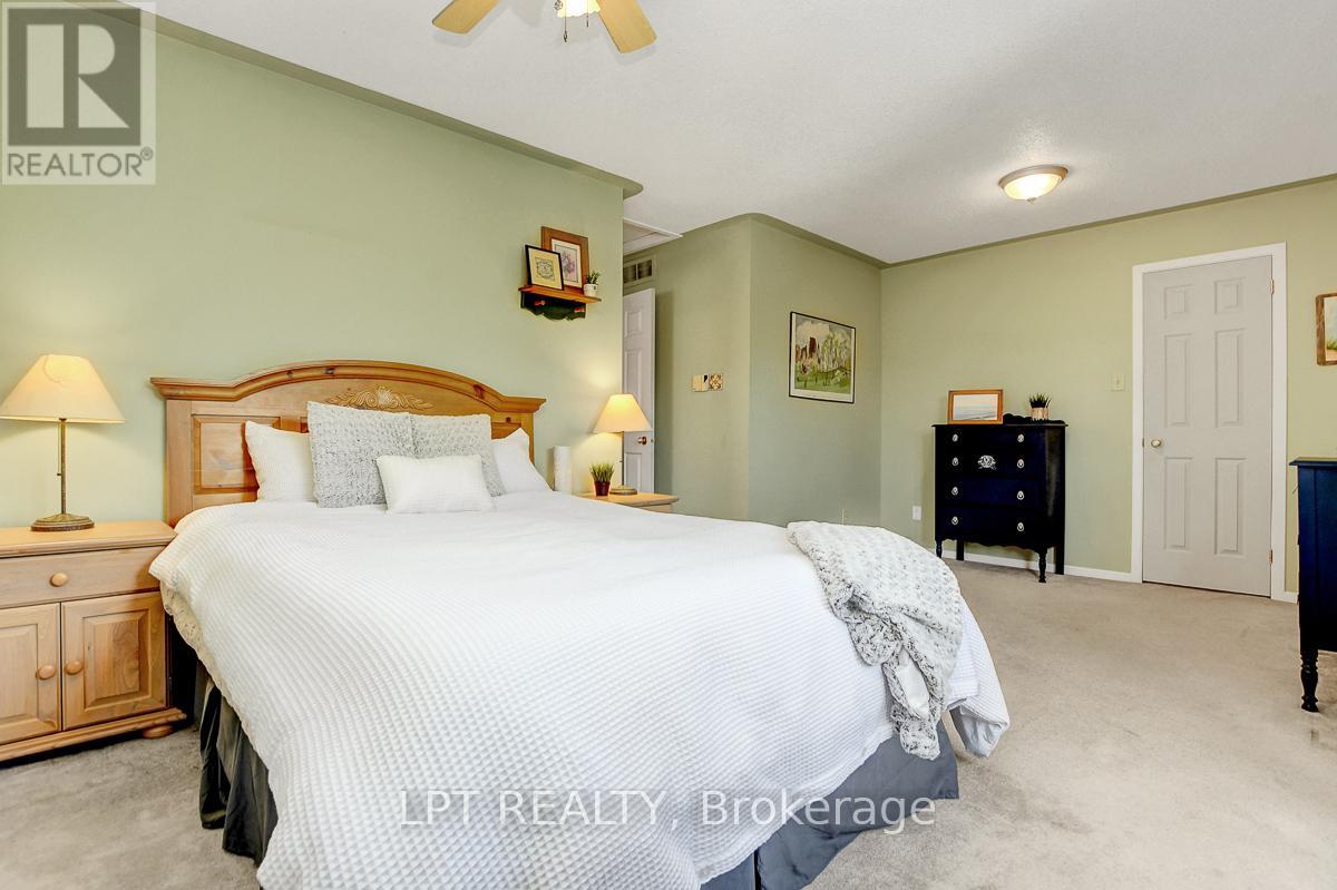 611 Tourelle Drive, Ottawa, Ontario  K4A 3H5 - Photo 24 - X12391247