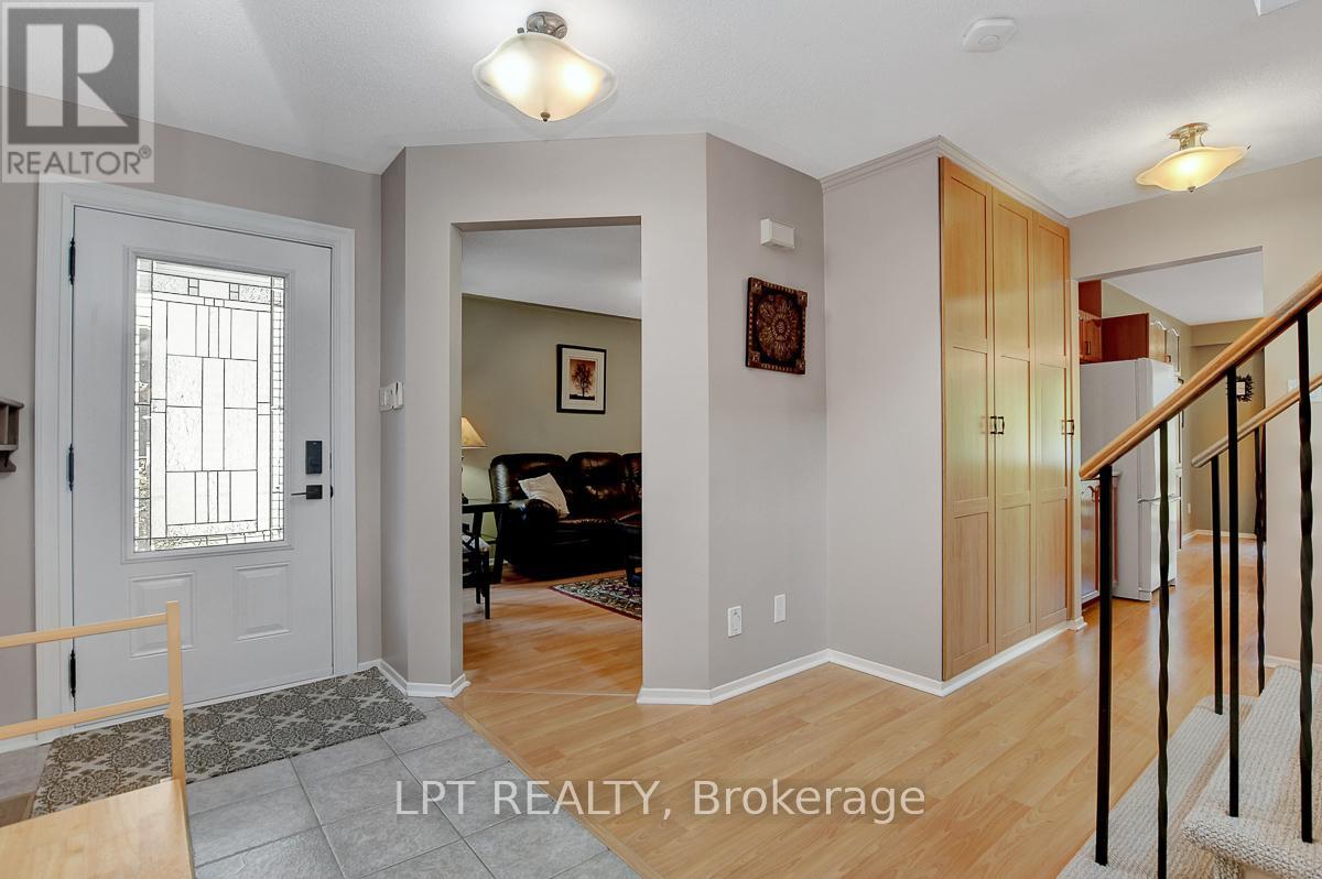 611 Tourelle Drive, Ottawa, Ontario  K4A 3H5 - Photo 3 - X12391247