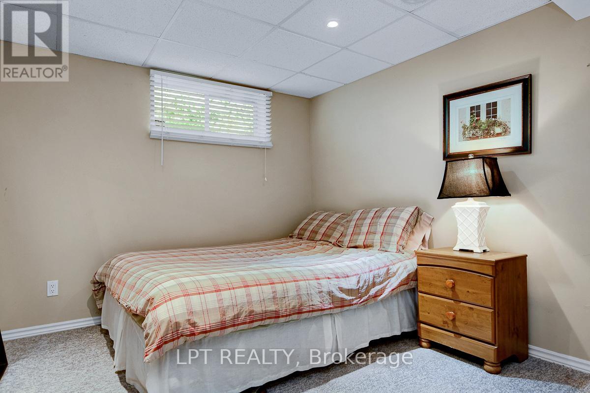611 Tourelle Drive, Ottawa, Ontario  K4A 3H5 - Photo 39 - X12391247
