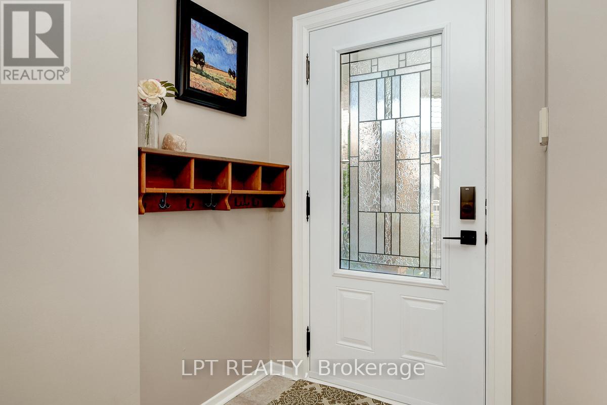 611 Tourelle Drive, Ottawa, Ontario  K4A 3H5 - Photo 5 - X12391247