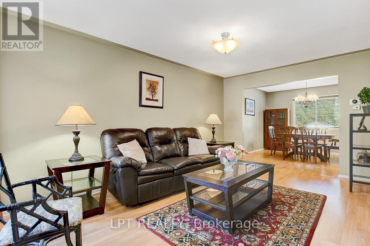 611 Tourelle Drive, Ottawa, Ontario  K4A 3H5 - Photo 6 - X12391247