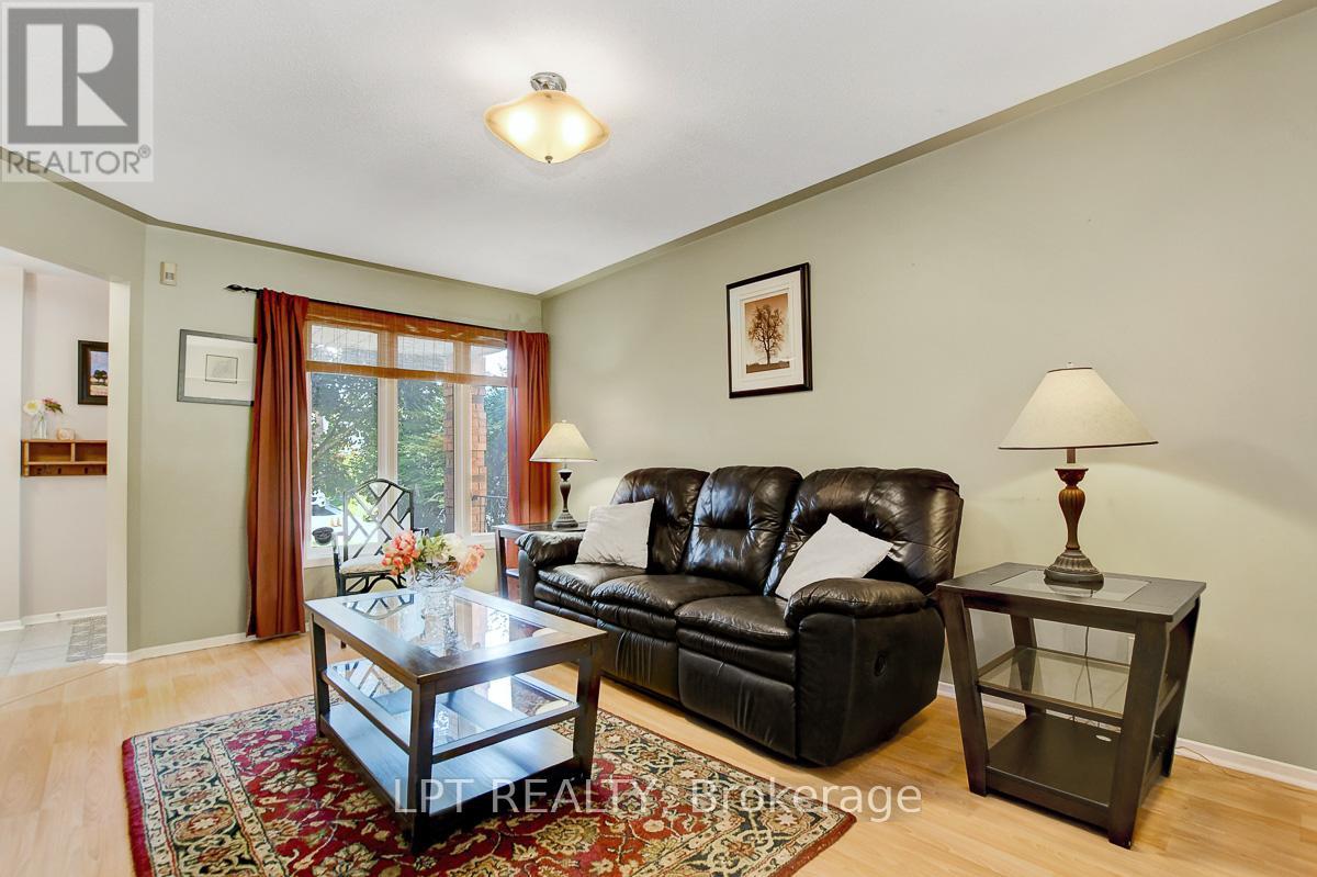 611 Tourelle Drive, Ottawa, Ontario  K4A 3H5 - Photo 7 - X12391247