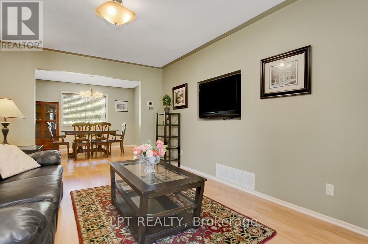 611 Tourelle Drive, Ottawa, Ontario  K4A 3H5 - Photo 8 - X12391247