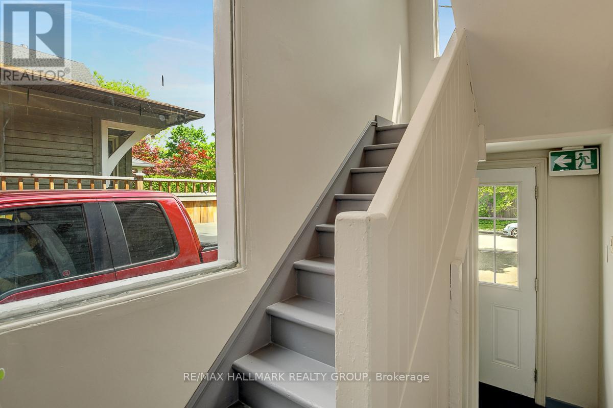 120 Strathcona Avenue S, Ottawa, Ontario  K1S 1X6 - Photo 27 - X12391254
