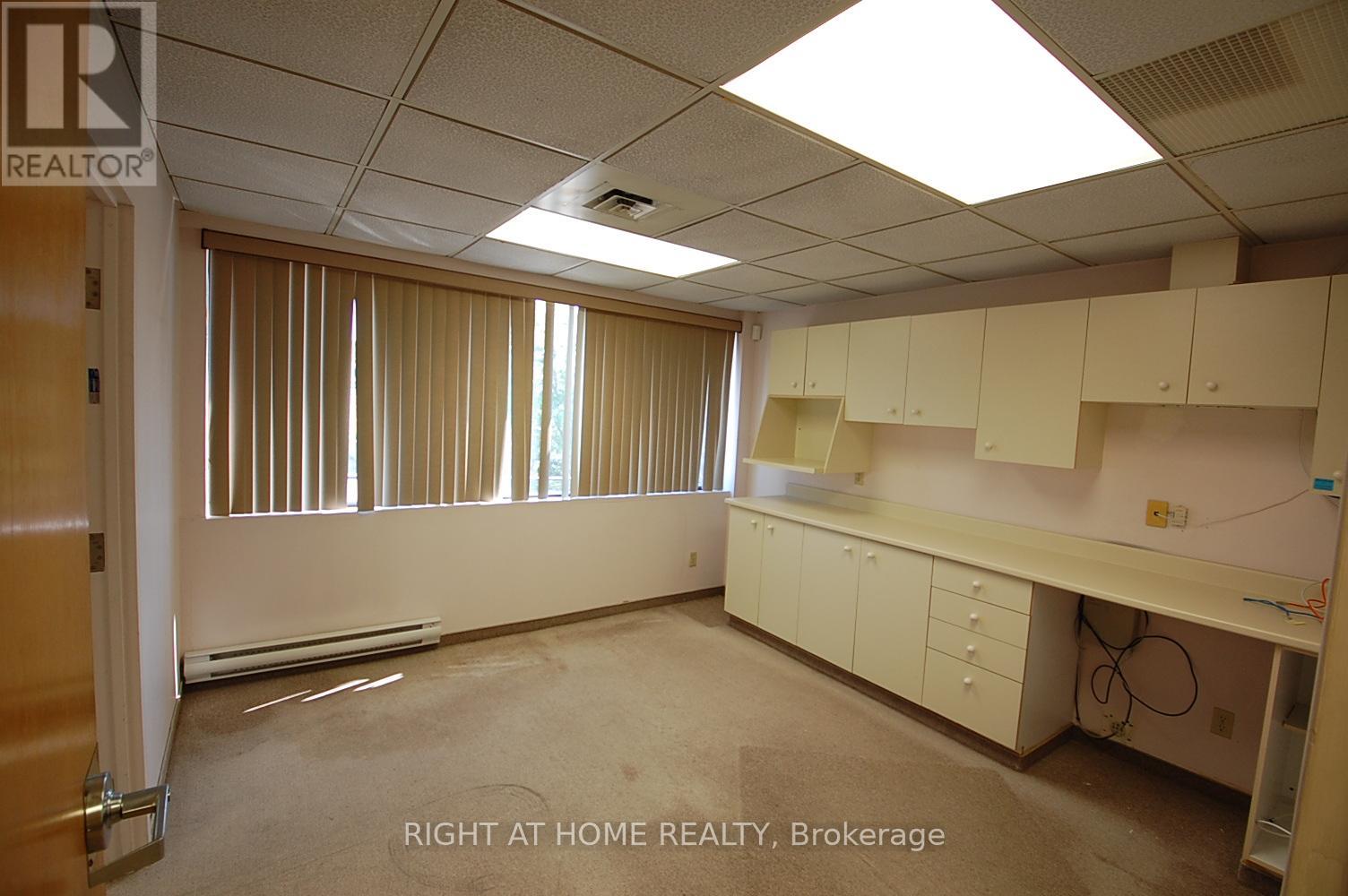 201 - 1468 Laurier Street, Clarence-Rockland, Ontario  K4K 1C7 - Photo 9 - X12391278
