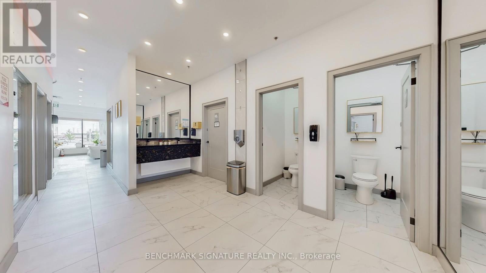 16 - 160 East Beaver Creek Road, Richmond Hill (Beaver Creek Business Park), Ontario  L4B 3J6 - Photo 21 - N12391064