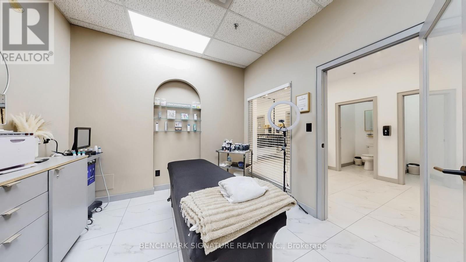 16 - 160 East Beaver Creek Road, Richmond Hill (Beaver Creek Business Park), Ontario  L4B 3J6 - Photo 23 - N12391064