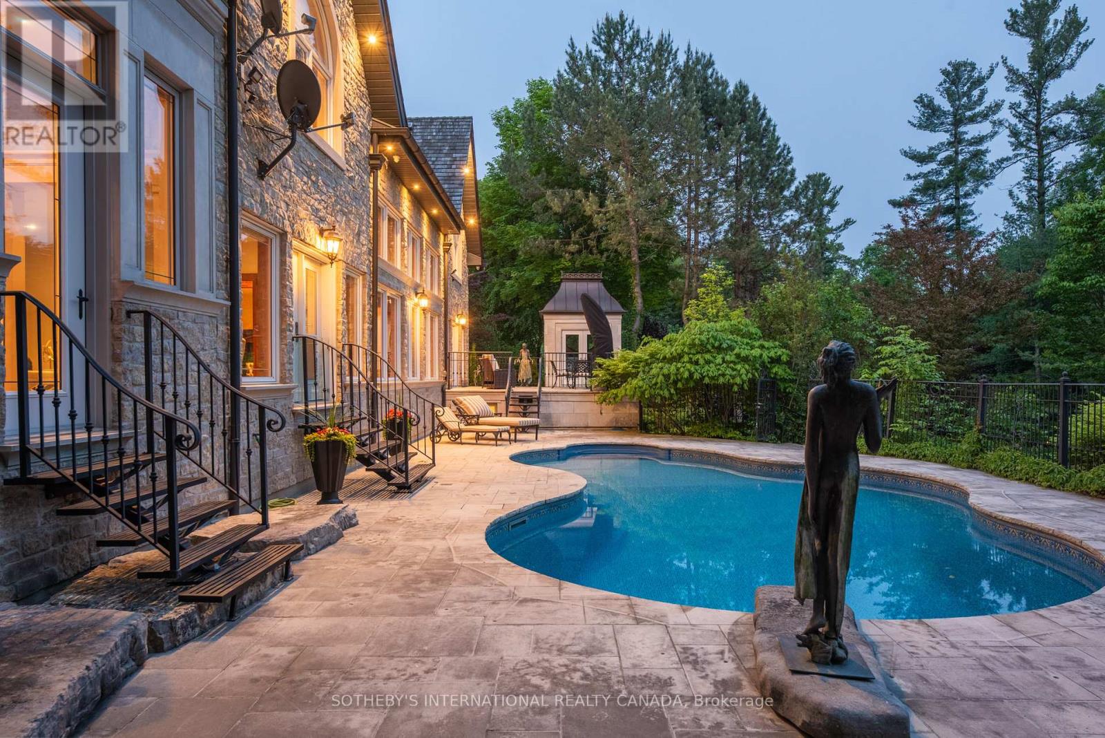 101 Paula Court, Vaughan (Kleinburg), Ontario  L0J 1C0 - Photo 40 - N12391155