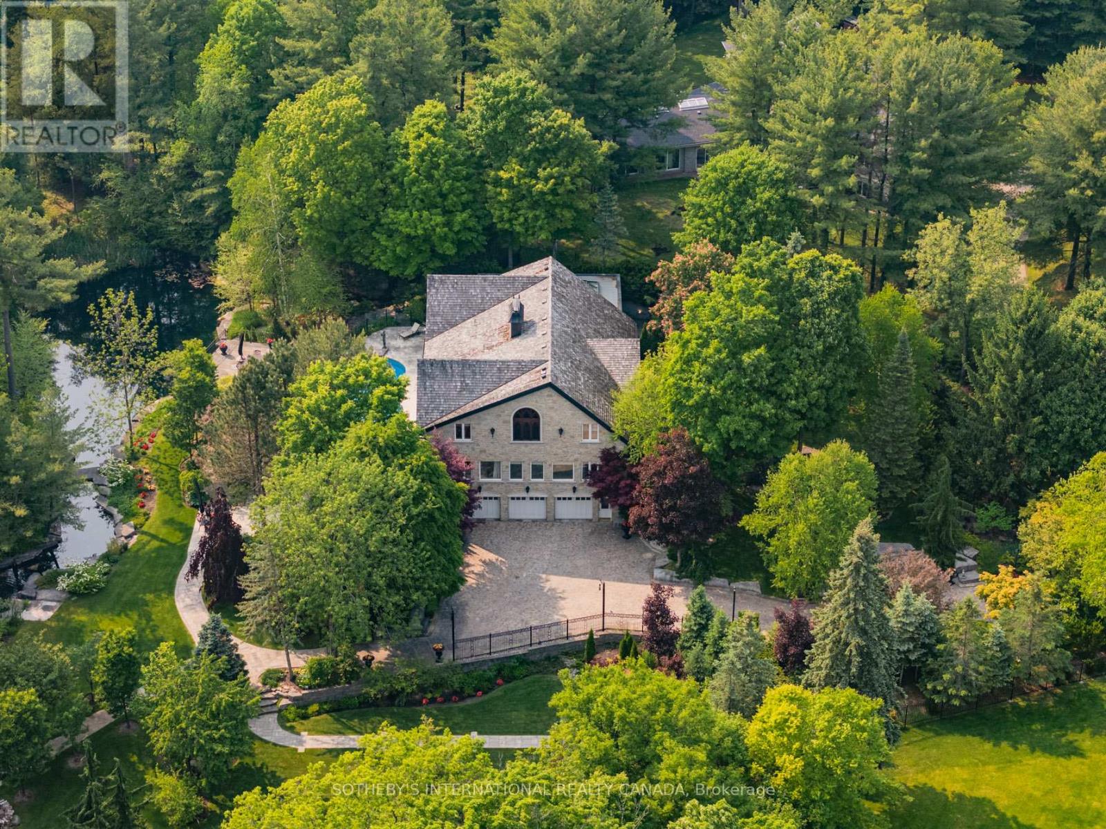 101 Paula Court, Vaughan (Kleinburg), Ontario  L0J 1C0 - Photo 45 - N12391155
