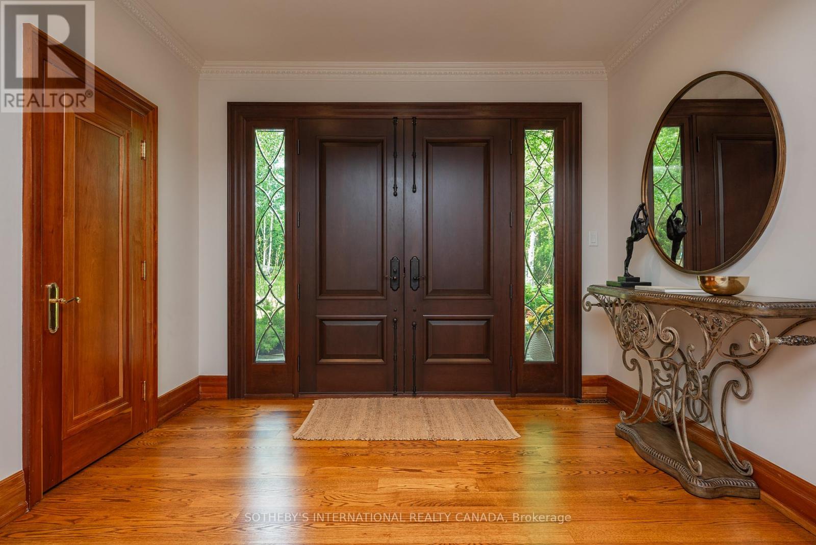 101 Paula Court, Vaughan (Kleinburg), Ontario  L0J 1C0 - Photo 5 - N12391155