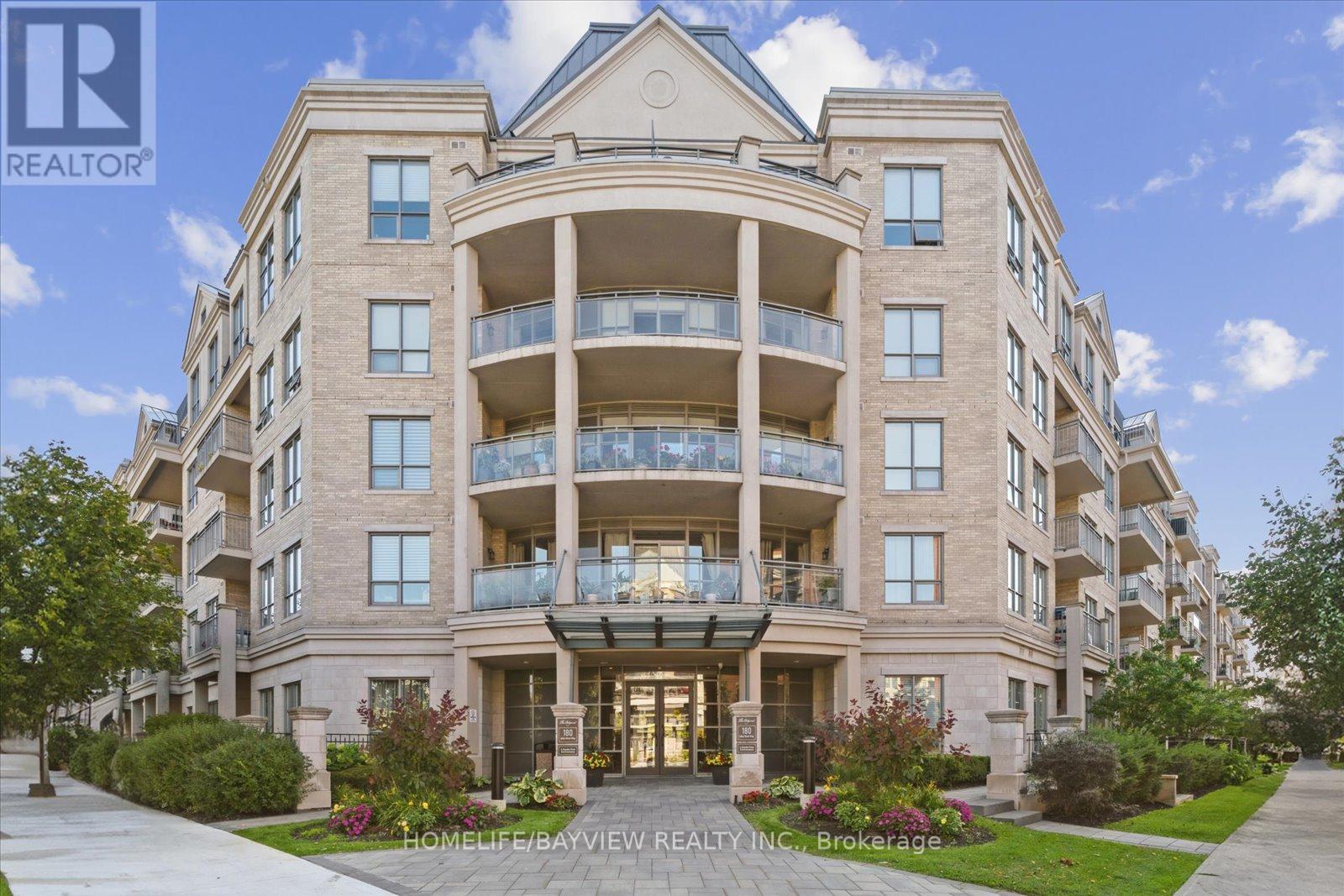 421 - 180 John West Way, Aurora (Bayview Wellington), Ontario  L4G 0R3 - Photo 3 - N12391156