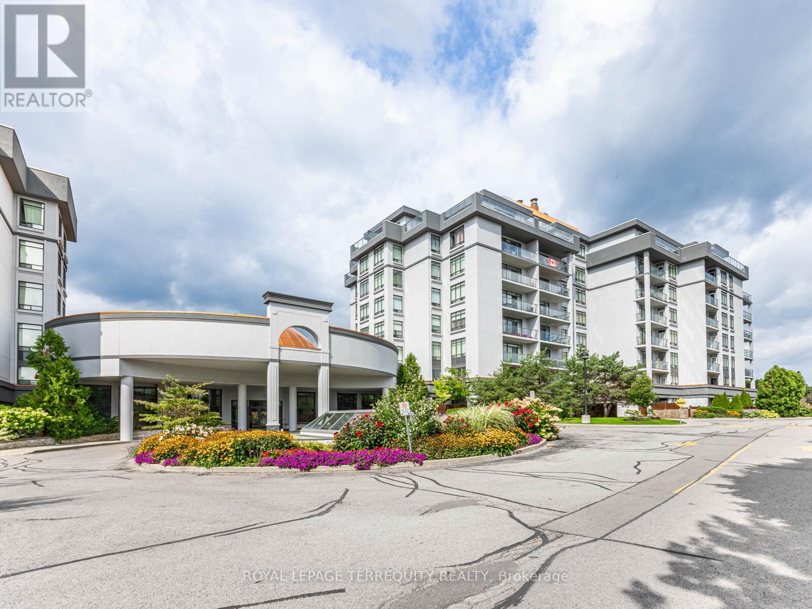 215 - 11121 YONGE STREET, Richmond Hill, Ontario