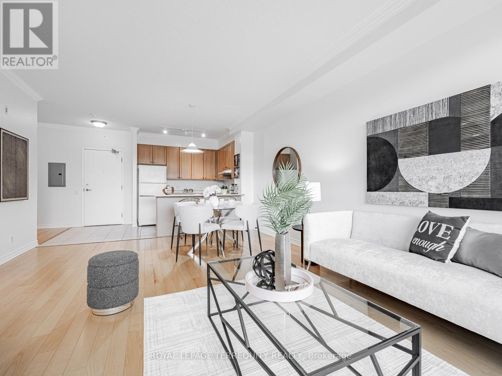 215 - 11121 Yonge Street, Richmond Hill, Ontario  L4C 0S7 - Photo 17 - N12391204