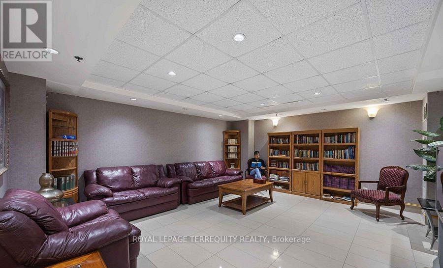 215 - 11121 Yonge Street, Richmond Hill, Ontario  L4C 0S7 - Photo 31 - N12391204