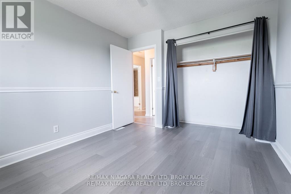 49 Autumn Place, St. Catharines, Ontario  L2P 2W6 - Photo 13 - X12391281