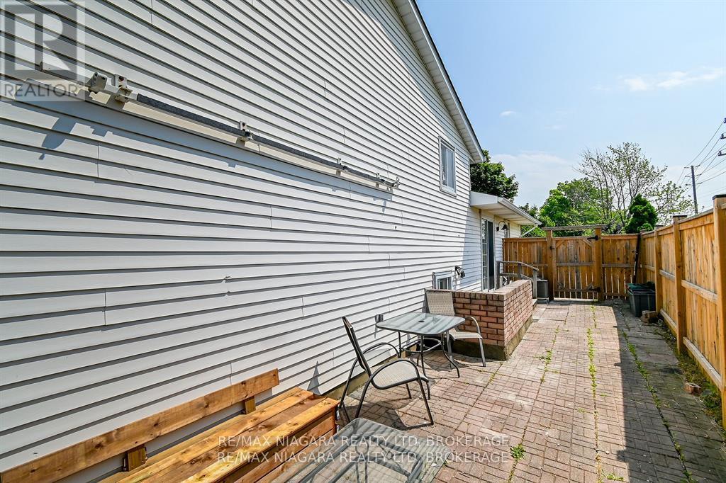 49 Autumn Place, St. Catharines, Ontario  L2P 2W6 - Photo 22 - X12391281