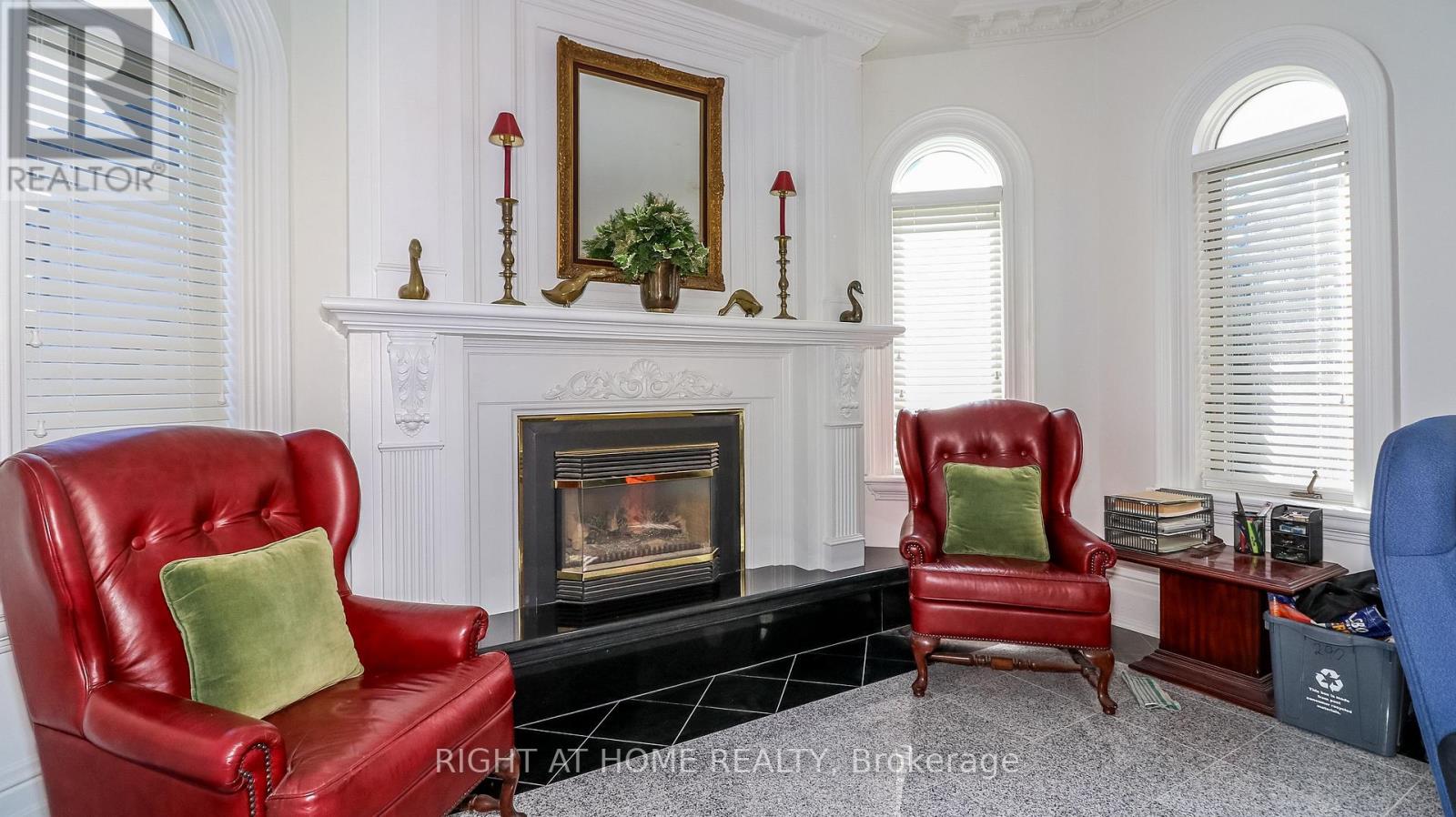 290 Tollendal Mill Road, Barrie (South Shore), Ontario  L4N 7S6 - Photo 14 - S12391057