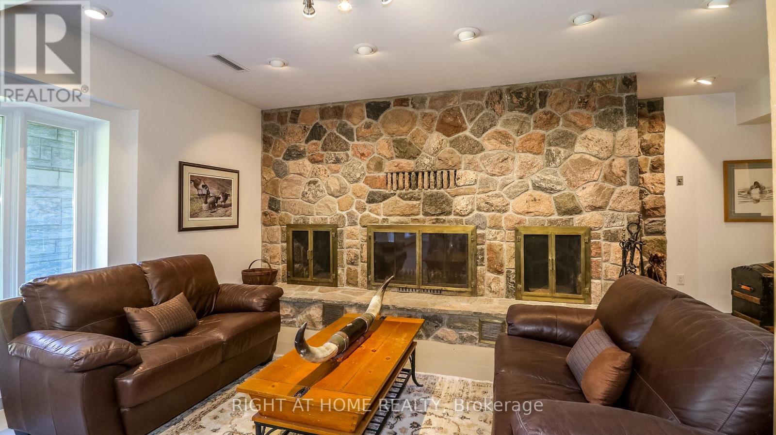 290 Tollendal Mill Road, Barrie (South Shore), Ontario  L4N 7S6 - Photo 35 - S12391057