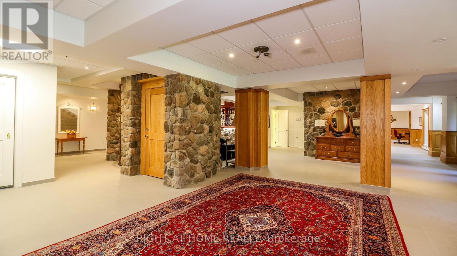 290 Tollendal Mill Road, Barrie (South Shore), Ontario  L4N 7S6 - Photo 37 - S12391057